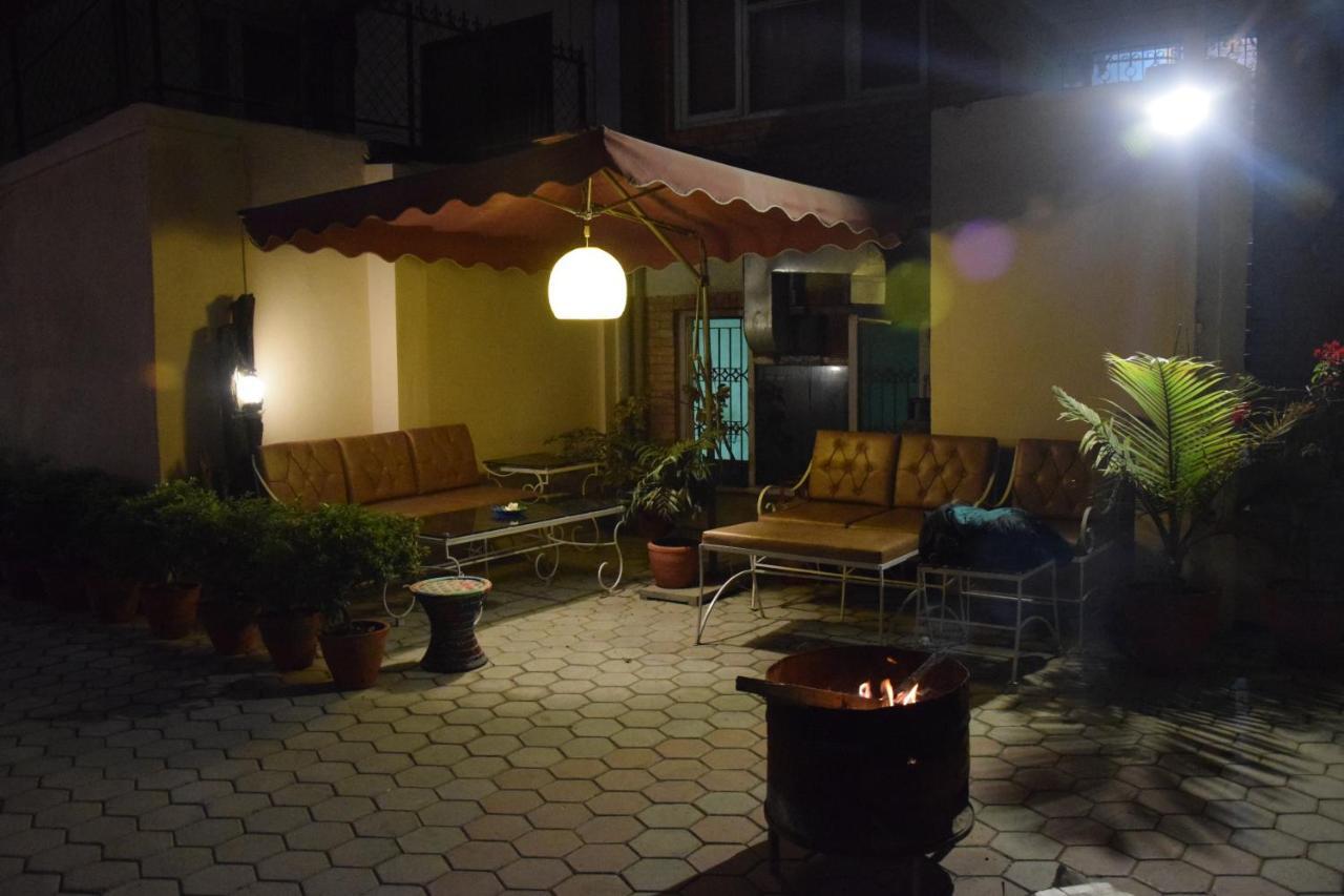 Hotel Siraaj Lalitpur Extérieur photo