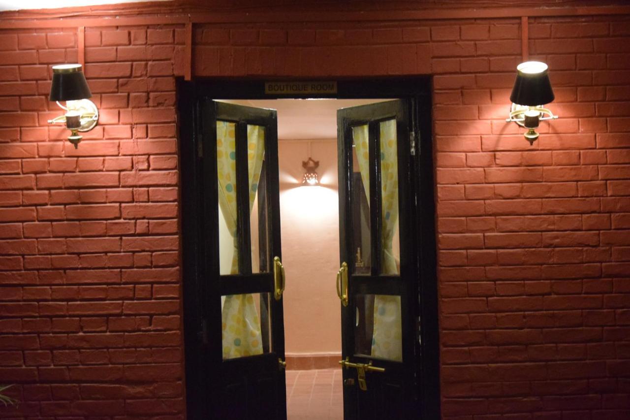 Hotel Siraaj Lalitpur Extérieur photo